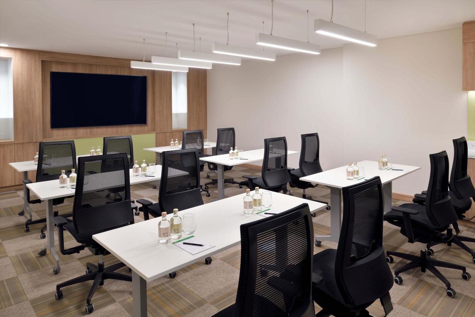 Element By Westin City Center Doha Exterior foto Meeting room at the hotel